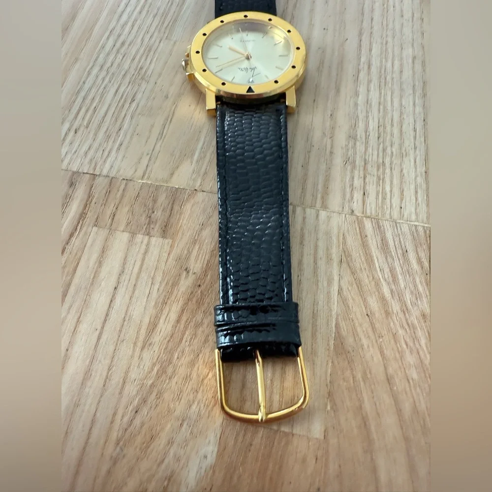 Vintage John weitz gold tone black leather watch NEW BATTERY